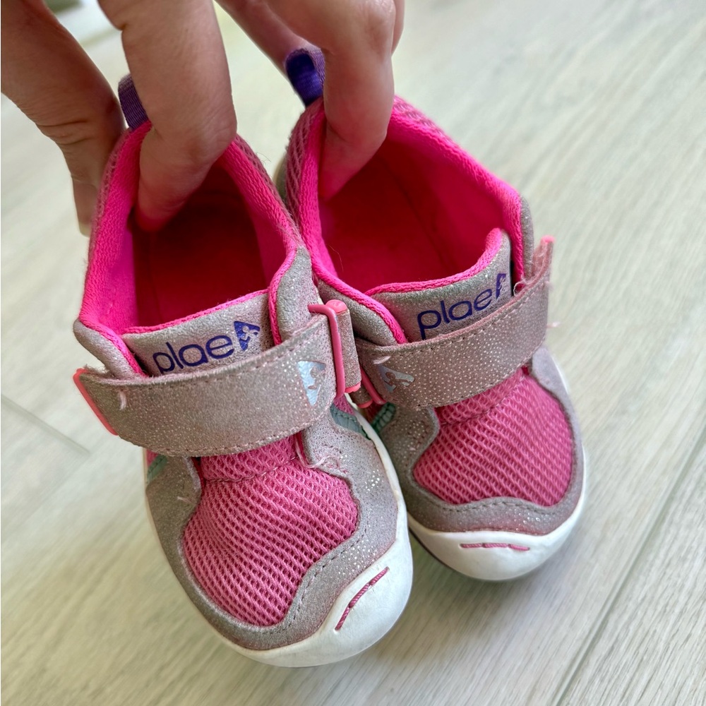 Plae Girl Pink Shoes Size 6.5